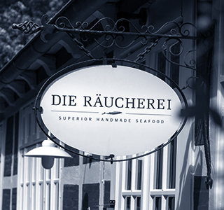 Eingangsschild Die Räucherei